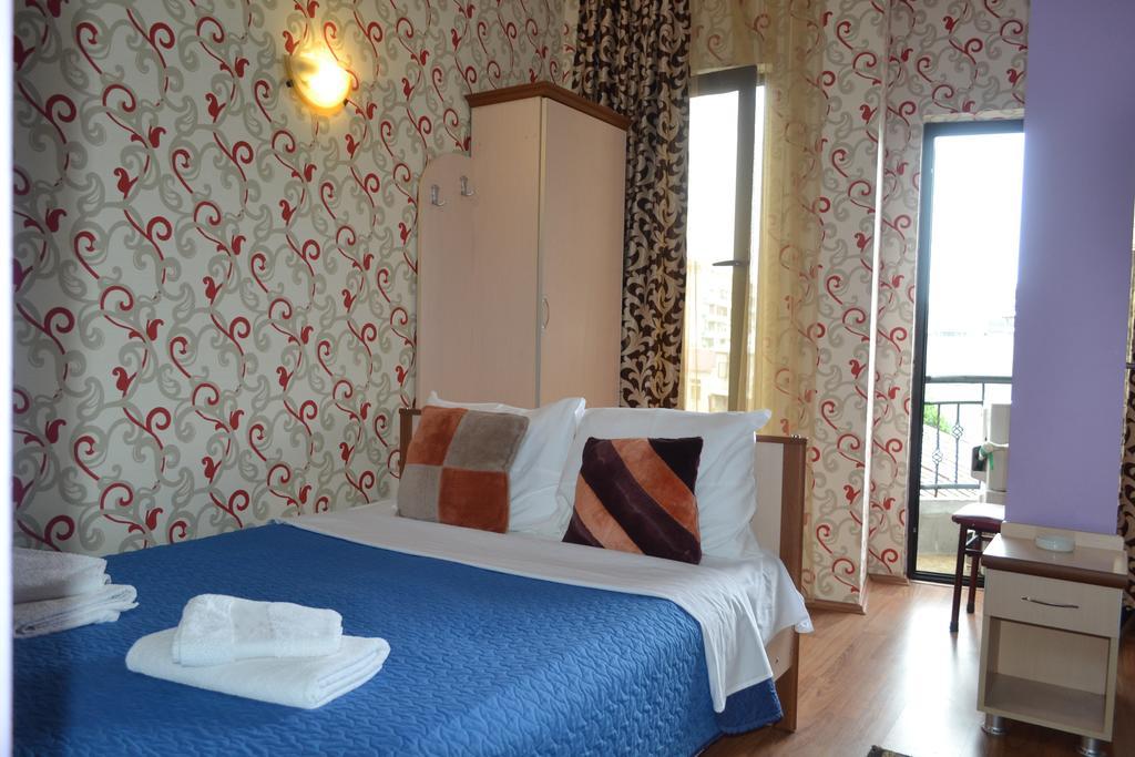 Hotel Elite House Batumi Kültér fotó